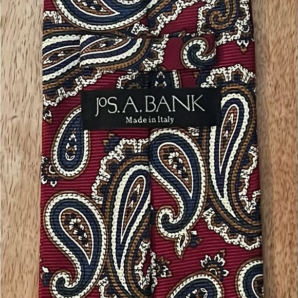 JOS A. BANK MEN’S BURGUNDY, NAVY, & BROWN 100% SILK NECKTIE/PRE-OWNED/BOMBASTIC! - Picture 2 of 2